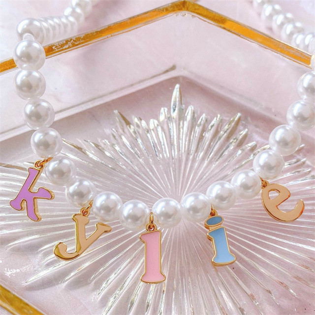 Niestandardowy naszyjnik koloru perła z listowym wisiorkiem, personalizowany, biżuteria dla kobiet jako prezent bożonarodzeniowy - Wianko - 20