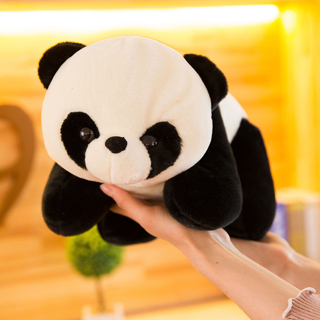 Śliczna duża pluszowa panda do spania - zabawka kreatywna z modnymi filmowymi lalkami dla dzieci na wakacje i urodziny (Ekskluzywny prezent) - Wianko - 4