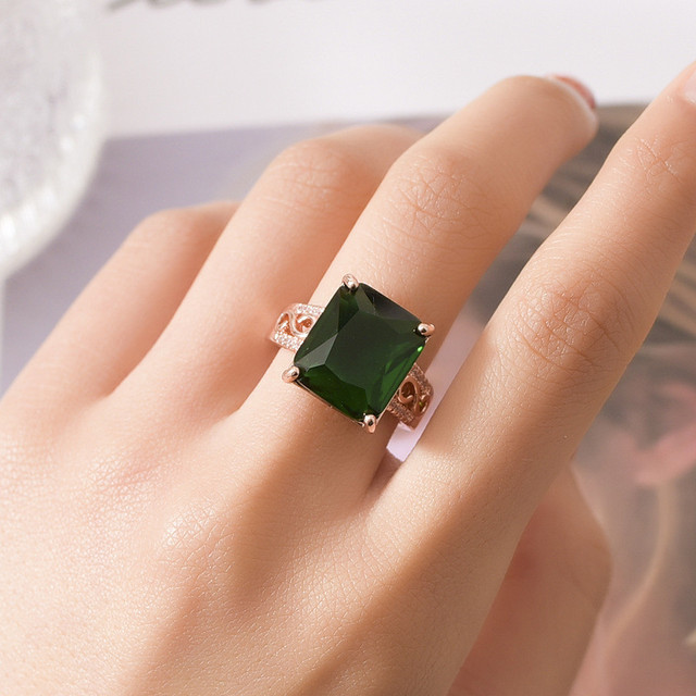 Kwadratowy pierścionek zielony z kryształem szmaragdowym i diamentami w różowym złocie - Bague Fine Jewelry - Wianko - 6