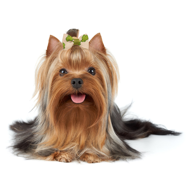 Śliczne wstążki dla psów - małe kokardy do włosów w losowych kolorach z wzorem kwiatowym i perłami - Wianko - 2