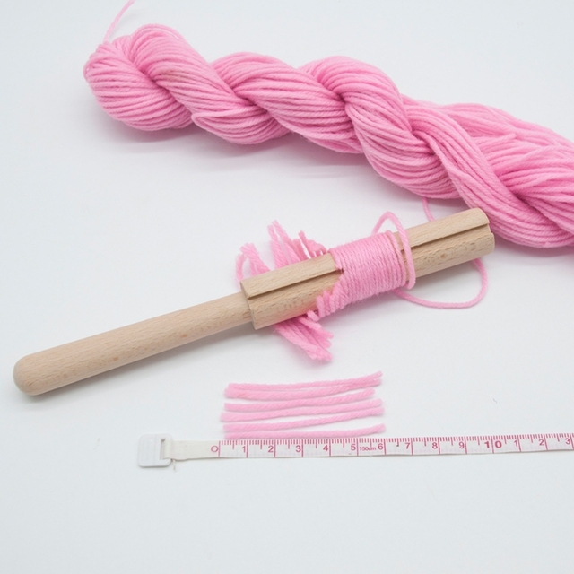 Zestaw 2 drewnianych haków zatrzaskowych do haftowania - wygodne narzędzie do kreatywności DIY przy tworzeniu gobelinów i dywanów - Wianko - 8