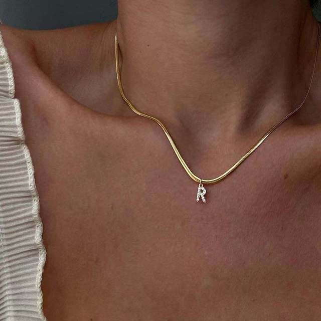 Moda cyrkon biżuteria: Naszyjnik Choker z literą, łańcuszek Collier - Wianko - 1