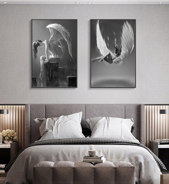 Plakat dekoracyjny z rysunkiem sexy nagiej aniołki na czarno-białym płótnie - idealny do salonu - Wianko - 7