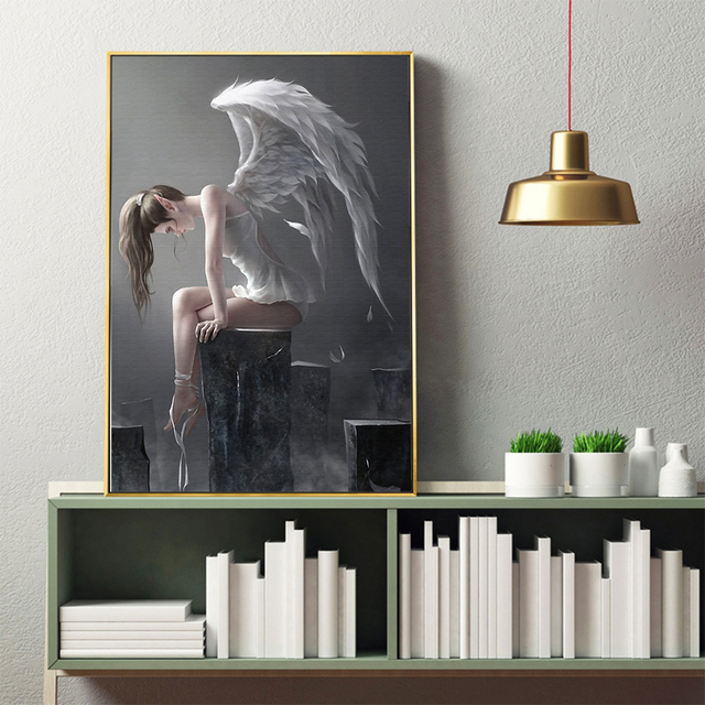 Plakat dekoracyjny z rysunkiem sexy nagiej aniołki na czarno-białym płótnie - idealny do salonu - Wianko - 8