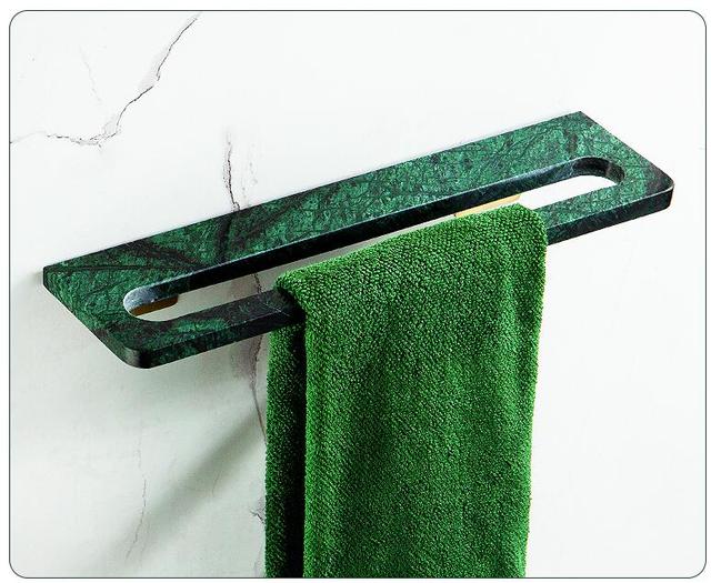 Zestaw akcesoriów łazienkowych - półka narożna, wieszak, uchwyt na papier i wieszak na ręczniki marmur i mosiądz - Wianko - 13