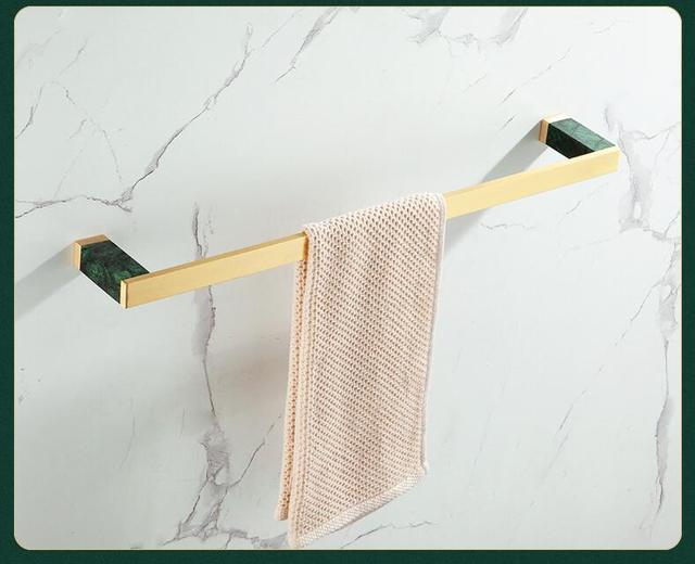 Zestaw akcesoriów łazienkowych - półka narożna, wieszak, uchwyt na papier i wieszak na ręczniki marmur i mosiądz - Wianko - 9