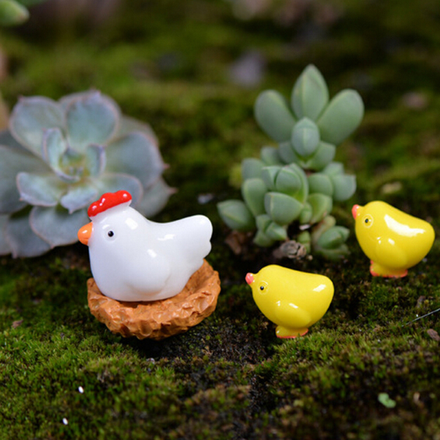 Małe statuetki kurcząt w gnieździe - dekoracyjny ornament do ogrodu, DIY bajkowy domek dla lalek - Wianko - 2