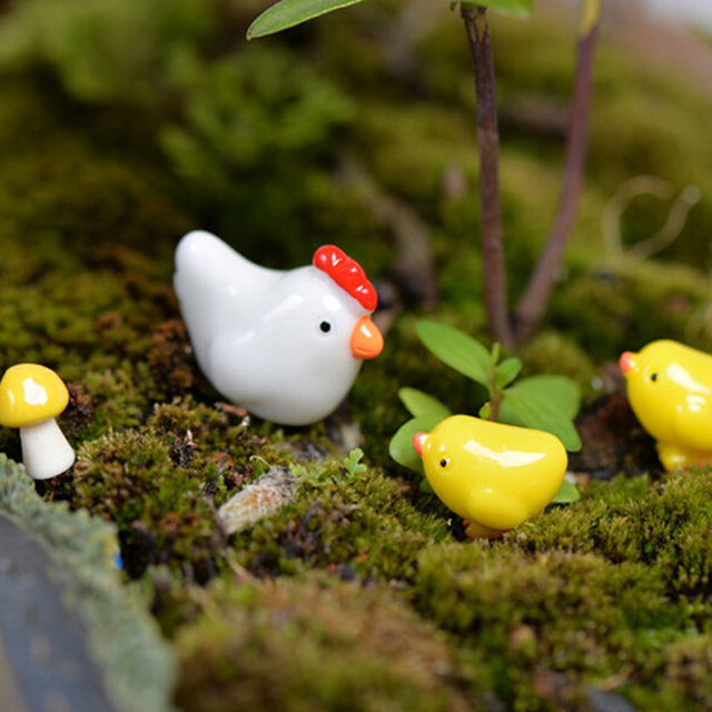 Małe statuetki kurcząt w gnieździe - dekoracyjny ornament do ogrodu, DIY bajkowy domek dla lalek - Wianko - 4