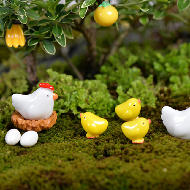 Małe statuetki kurcząt w gnieździe - dekoracyjny ornament do ogrodu, DIY bajkowy domek dla lalek - Wianko - 5