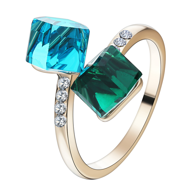 Złoty pierścionek zaręczynowy z zielonym i niebieskim kryształem - wyjątkowy prezent ślubny - Wianko - 1
