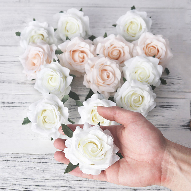 5 wysokiej jakości sztucznych róż białych z jedwabiu - wyjątkowa dekoracja do ślubu, domu, scrapbookingu - Wianko - 3
