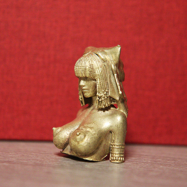 Mosiądz - figurka pięknej egipskiej królowej Naga Busty z tatuażami - Wianko - 3