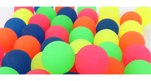 Elastyczne żonglerki gumowe piłki do zabawy dla dzieci na świeżym powietrzu i w kąpieli (200 sztuk/zestaw, 25 mm) - Wianko - 5
