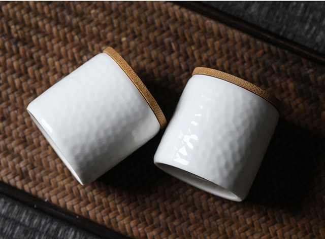 Pojemnik na herbatę - mały biały porcelanowy caddy z bambusową okładką - Wianko - 2