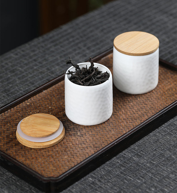 Pojemnik na herbatę - mały biały porcelanowy caddy z bambusową okładką - Wianko - 1