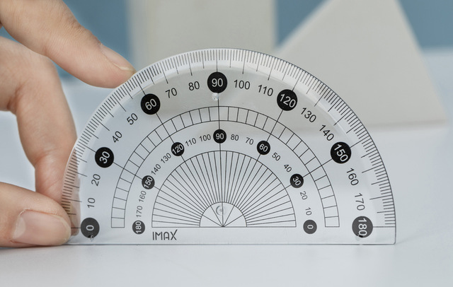 Kreatywny zestaw narzędzi matematycznych dla studentów: linijka, temperówka, gumka, kompas i więcej - 8 sztuk - Wianko - 9