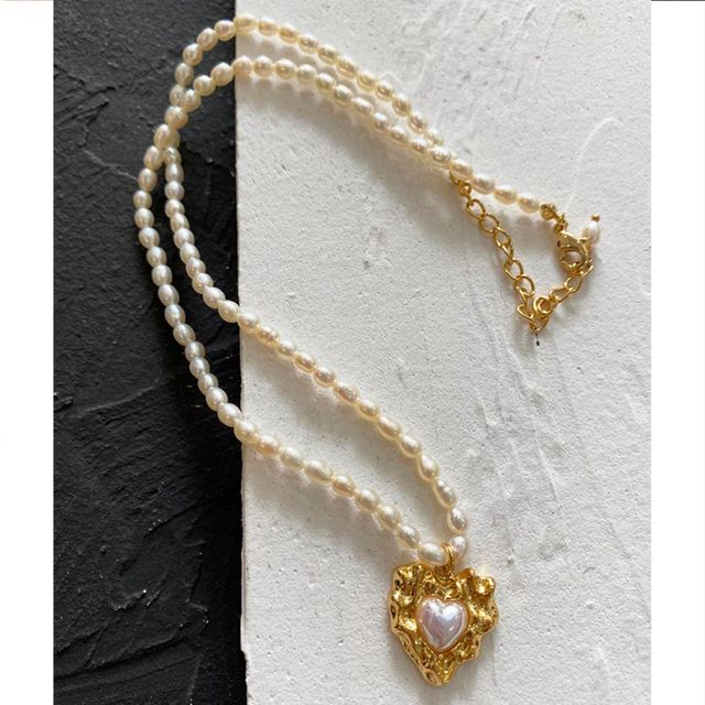 Elegancki naszyjnik łańcuszkowy z imitacją białej perły i dużym okrągłym sercem - Wianko - 1