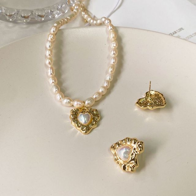 Elegancki naszyjnik łańcuszkowy z imitacją białej perły i dużym okrągłym sercem - Wianko - 7