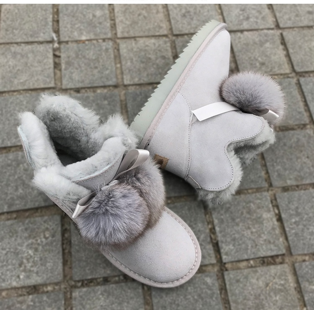 Zamszowe damskie płaskie zimowe buty do kostki na bazie naturalnej wełny wełnianej - krótkie, słodkie, z piłką, dostępne w rozmiarze 34 - Wianko - 16