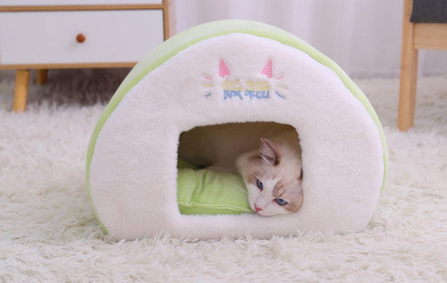 Słodkie zwierzątko - Komfortowe łóżko domowe dla kota i małego psa - Gniazdo jaskinia- Zimowe ciepłe miejsce do snu - Wianko - 11