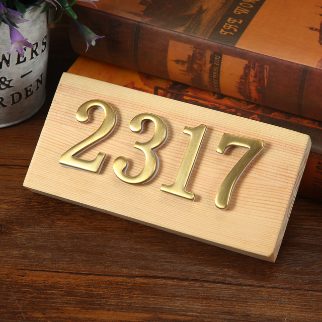 Płyta drzwiowa z numerem i tabliczką adresową Brass Gate do domu, hotelu, biura - Wianko - 1