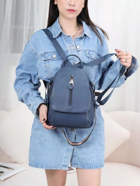 Plecak damski wykonany z prawdziwej skóry z możliwością przemiany w torbę na ramię z klapką - modny i praktyczny plecak 3w1 - Wianko - 4