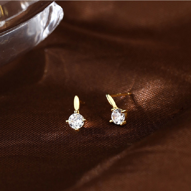 Kolczyki QMCOCO 925 z mini cyrkoniami  - lekka i elegancka biżuteria ze srebra 925, idealna na prezent - Wianko - 12