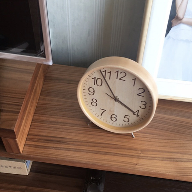 Duże biurko zegar z wahadłem w stylu minimalistycznym z litego drewna - Wianko - 4