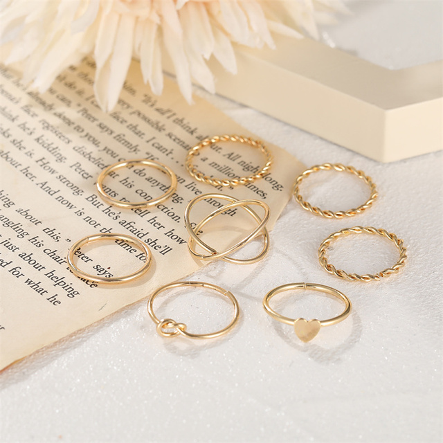 Pierścień z metalu w kształcie węża z czeskimi kamieniami i ozdobą w kształcie serca, w kolorze srebra, złota i fioletowej żywicy - biżuteria punkowa, prezencik prosty i modny - Wianko - 34