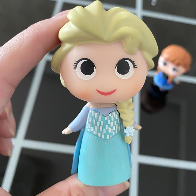 Lalka Mrożony Elsa Anna POP Disney Księżniczka - Figurka Kolekcjonerska dla Dziewczynek, Urodzinowy Prezent na Boże Narodzenie - Wianko - 5