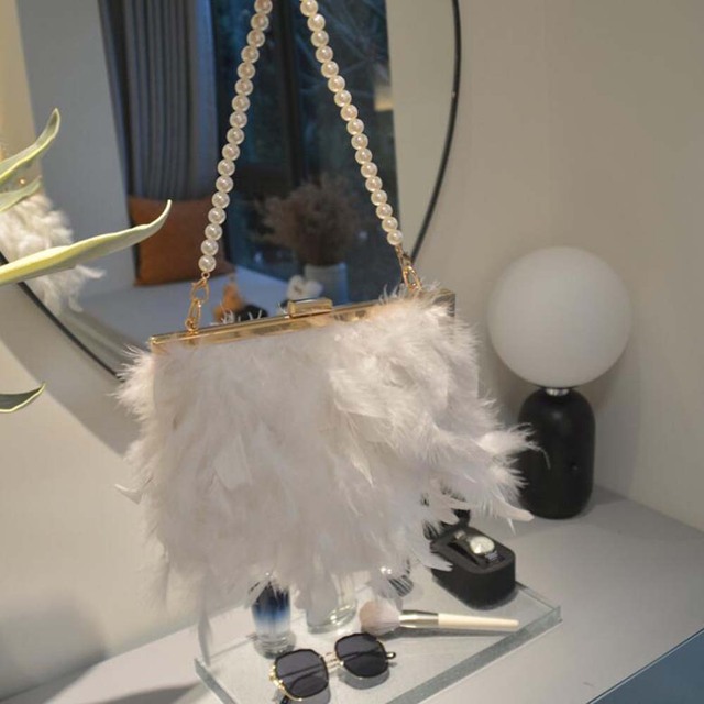 Luksusowa torebka kopertówka damska z prawdziwymi strusimi piórami i uchwytem Tassel na wieczorne imprezy i kolacje - Wianko - 4