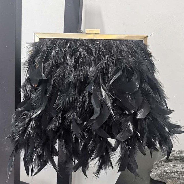 Luksusowa torebka kopertówka damska z prawdziwymi strusimi piórami i uchwytem Tassel na wieczorne imprezy i kolacje - Wianko - 20