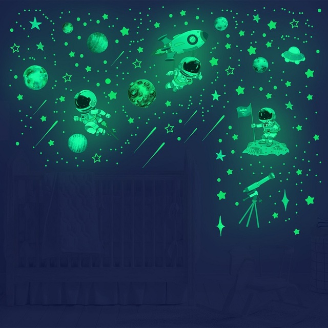 Luminous astronauta naklejki ścienne - dekoracja wnętrza fluorescencyjne gwiazdy, planeta, rakieta, świetliste naklejki na ścianę salonu, sypialni - świecące w ciemności - Wianko - 19