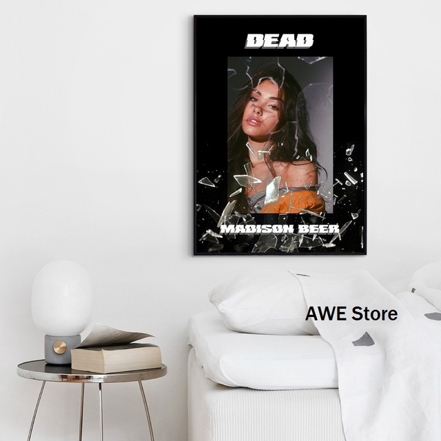 Plakat na płótnie Madison Beer - Dead Album - Pop muzyka, okładka gwiazdy muzyki, dekoracja ściana do salonu i domu - Wianko - 3