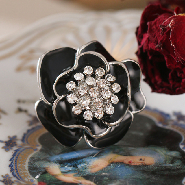 Róża pierścionek z wyselekcjonowanego materiału - modowy prezent na nowy rok - Wianko - 9