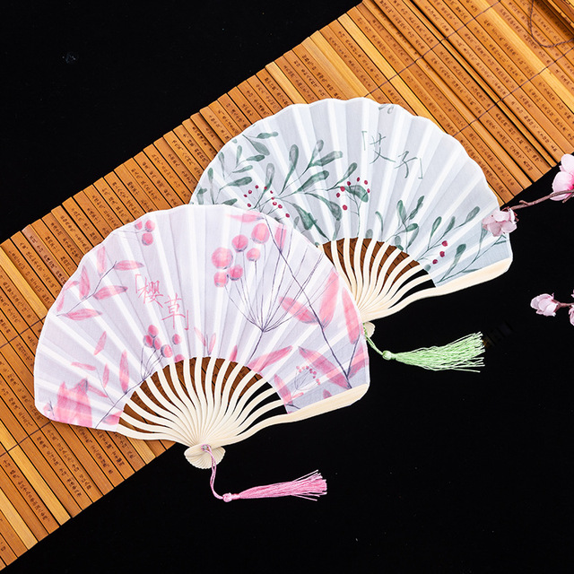 Ręcznie składany wachlarz jedwabny Chiński/Japoński styl Retro, dekoracyjny kobiecy wachlarz z bambusowym uchwytem - Wianko - 4