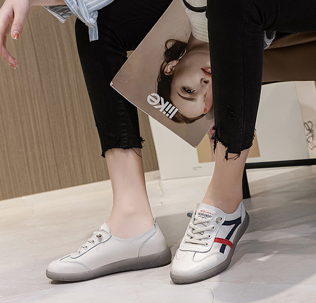 Białe skórzane buty sportowe damskie na co dzień - modne, wulkanizowane trampki płaskie - Wianko - 7
