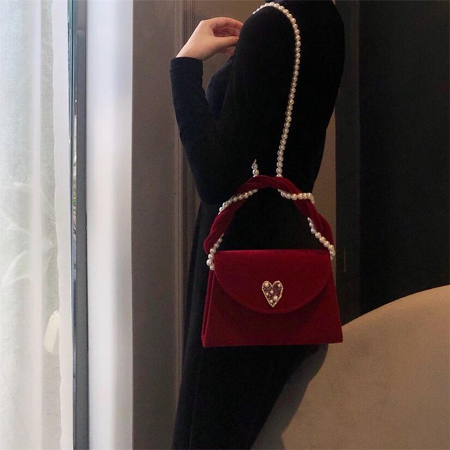 Nowa torebka damska vintage z uchwytem na ramię, wykonana z aksamitu, z paskiem ozdobionym perłami, kolor czerwony - Wianko - 2