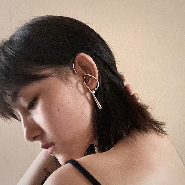 Klipsy na uszy damskie - 1PC Złote klipsy w geometrycznym stylu punk dla kobiet - biżuteria charakteryzująca się elegancką klamrą na kości odejmującą urok produktowi - Wianko - 11