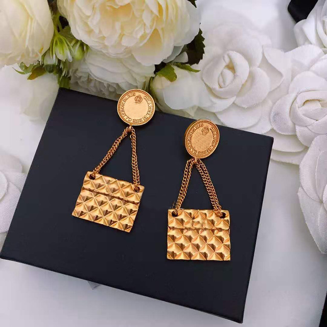 2020 Nowa gorąca biżuteria dla kobiet - złote kolczyki zapięcie typu sztyft, imprezowa torebka kolczyki C - Wianko - 2