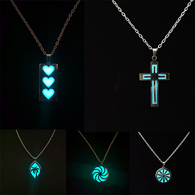Naszyjnik z wisiorkiem Rinhoo - lśniący, świecący w ciemności, w kształcie krzyża serca na stalowej nierdzewnej biżuterii - unisex - Wianko - 1