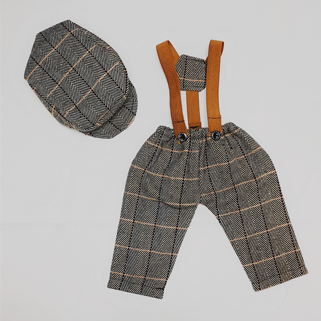 Fotografia noworodka: ubrania i rekwizyty fotograficzne - czapka i kombinezon dla chłopców w stylu mały dżentelmen w kratkę - Wianko - 33
