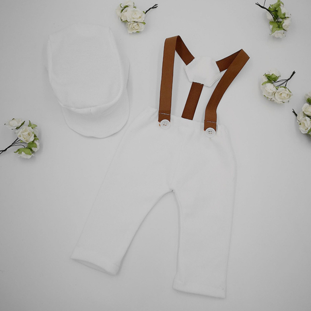 Fotografia noworodka: ubrania i rekwizyty fotograficzne - czapka i kombinezon dla chłopców w stylu mały dżentelmen w kratkę - Wianko - 14