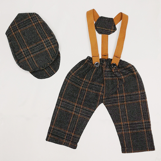 Fotografia noworodka: ubrania i rekwizyty fotograficzne - czapka i kombinezon dla chłopców w stylu mały dżentelmen w kratkę - Wianko - 32