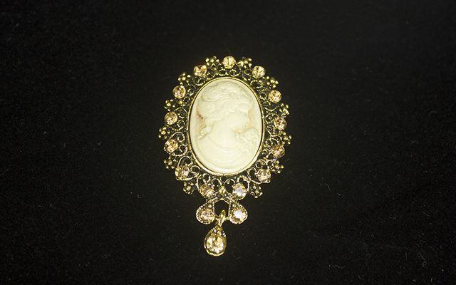 Owalne broszki Vintage z kryształami Rhinestone dla kobiet w kolorze żółtym i szarym - Wianko - 7