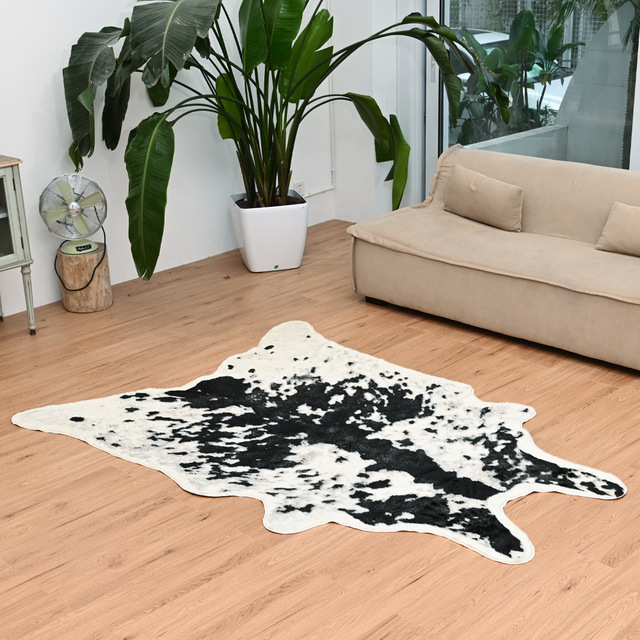 Nowy duży dywan szary w kształcie krowy z sztucznej skóry zwierzęcej, maty antypoślizgowe - dekoracja salonu - Wianko - 3