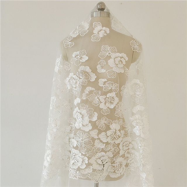 Koronkowa suknia ślubna z kreatywną tkaniną, zdobiona cekinami i akcesoriami DIY - Wianko - 2