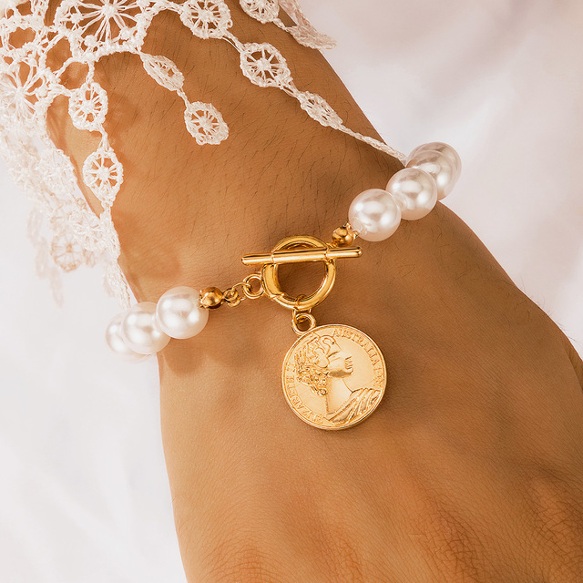 Naszyjnik Choker ze sztuczną perłą w kształcie geometrycznego serca z moneta wisiorkiem - biżuteria ślubna - Wianko - 2