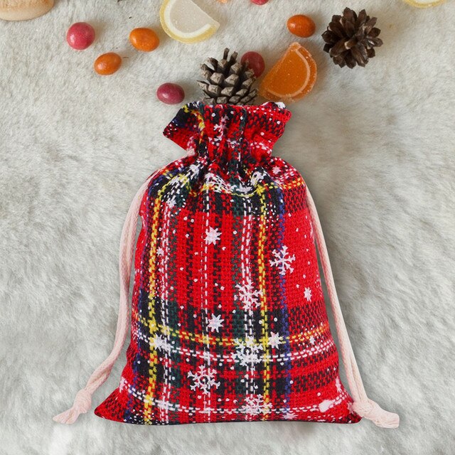 Merry Bożonarodzeniowe torby upominkowe z ściąganym sznurkiem i wzorem choinki – idealne do pakowania prezentów na Boże Narodzenie i z motywem płatków śniegu – idealne prezenty dla dzieci na Nowy Rok - Wianko - 10