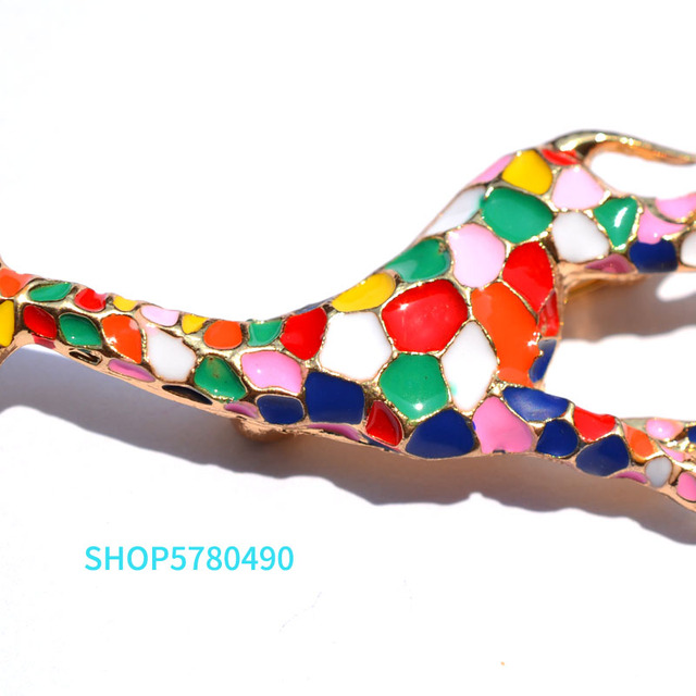 Broszka Modny Alloy Breast Pin w kształcie żyrafy z emaliowanym wielokolorowym wzorem - słodki dodatek biżuteryjny dla kobiet - Wianko - 3